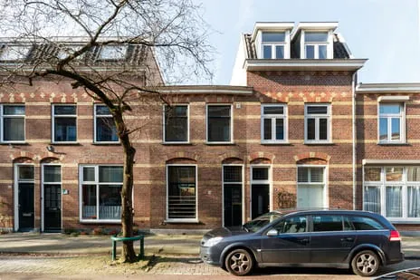 Tussenwoning te koop: Valkstraat 36, Utrecht