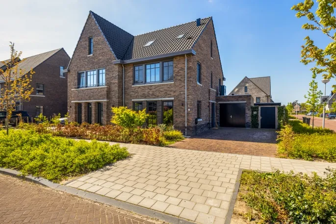 Twee-onder-één-kap te koop: Valleilaan 22, Woudenberg
