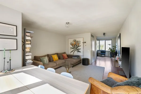 Tussenwoning te koop: Valutaboulevard 47, Amsterdam