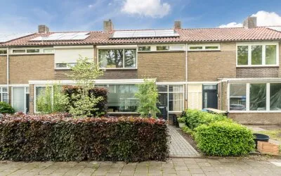 Tussenwoning te koop: van Aitzemastraat 8, Prinsejagt Eindhoven