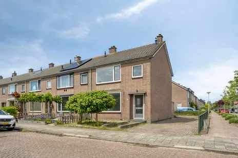 Hoekwoning te koop: Van Alkemadelaan 15, Limmen Oost Limmen