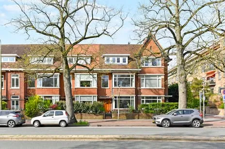 Tussenwoning te koop: Van Alkemadelaan 346, Waalsdorp 'S-Gravenhage