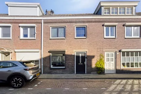 Tussenwoning te koop: Van Alkemadestraat 21, Hoefstraat Zuid Tilburg