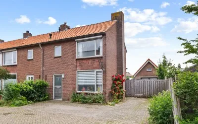 Hoekwoning te koop: Van Amstelstraat 8, Afferden Afferden