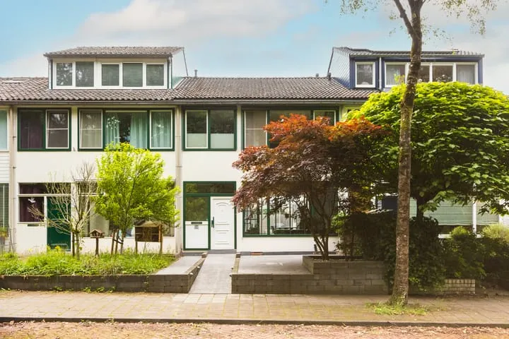 Tussenwoning te koop: Van Anrooylaan 21, Komponistenbuurt Ede