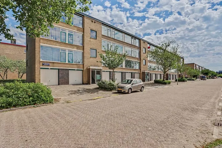 Apartment for sale: Van Anrooystraat 27, Slikkerveer Ridderkerk