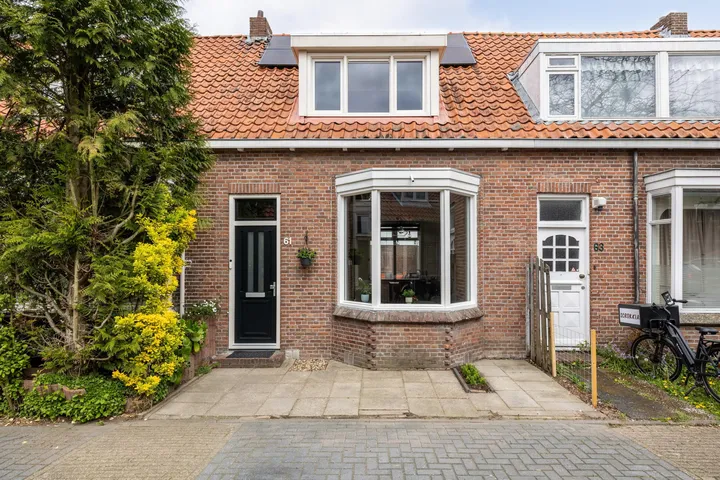 Tussenwoning te koop: van Asbeckstraat 61, Achter de Hoven Leeuwarden