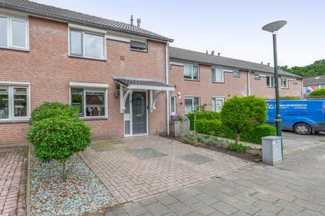 Terraced house for sale: Van Beethovenstraat 5, Plein 1 Schijndel