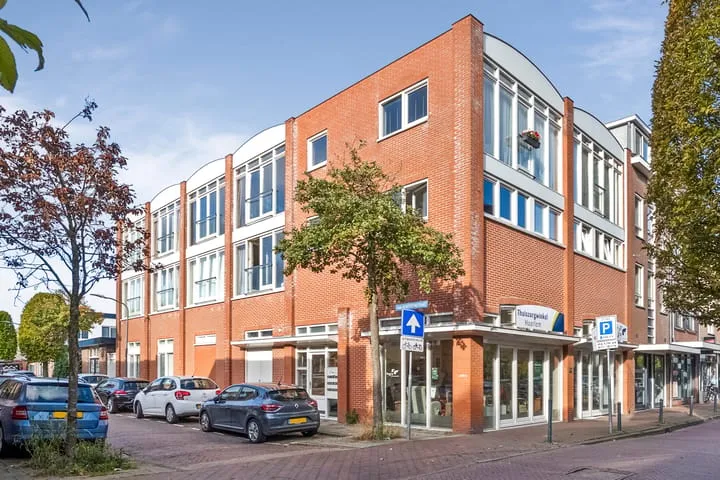 Apartment for sale: Van Beresteynstraat 52, Oude Amsterdamsebuurt Haarlem