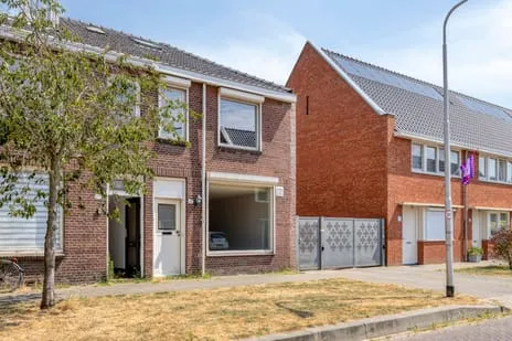 Hoekwoning te koop: Van Berkumstraat 17, Hoefstraat Zuid Tilburg