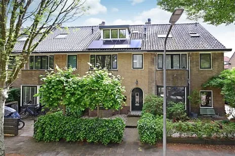 Tussenwoning te koop: Van Beuningenstraat 27, Staatsliedenkwartier Hilversum