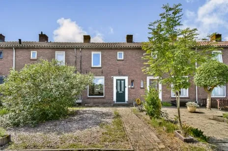 Tussenwoning te koop: van Blankensteinstraat 10, Kern Heenvliet Heenvliet