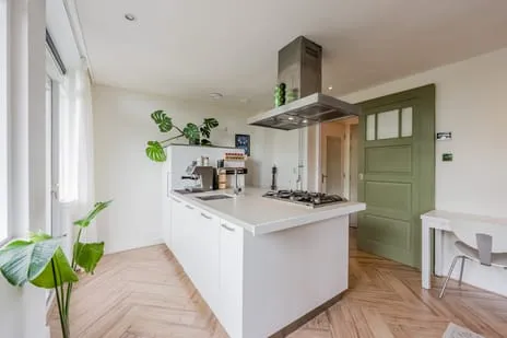 Studio for sale: Van Bossestraat 70-1, Buyskade e.o. Amsterdam