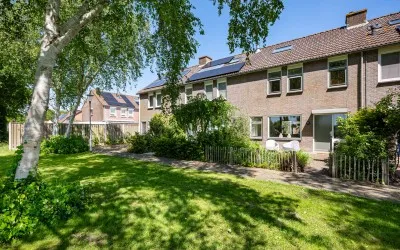 Tussenwoning te koop: van Bourgondiëlaan 28, Zanddijk Veere