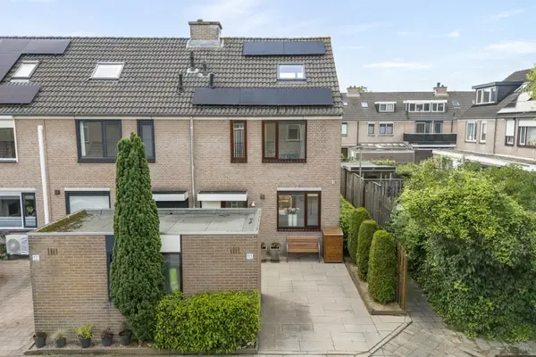 Hoekwoning te koop: Van Brakelvliet 10, Molenvliet 1 Barendrecht