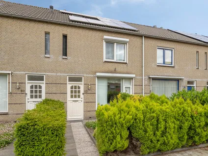 Tussenwoning te koop: Van Breestraat 82, Quirijnstok Noord-West Tilburg