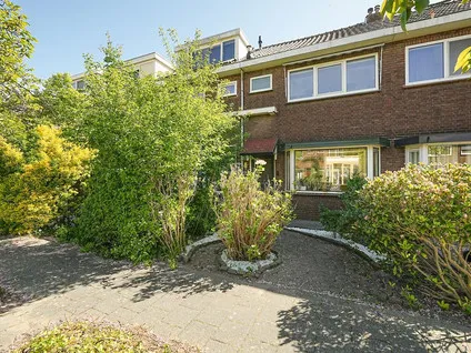 Tussenwoning te koop: Van Brienenoordstraat 9, Oud IJsselmonde Rotterdam