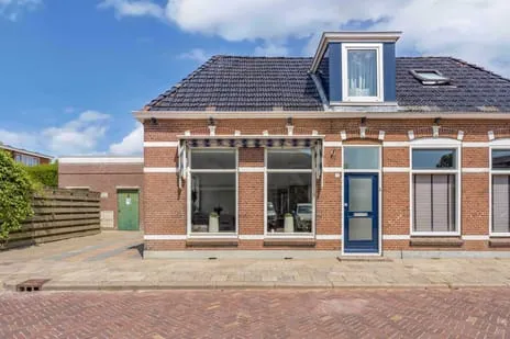 Semi-detached for sale: van Burmaniastraat 1, St.-Annaparochie Noordoost St.-Annaparochie
