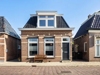 Vrijstaande woning te koop: van Burmaniastraat 5, St.-Annaparochie Noordoost St.-Annaparochie