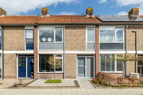 Tussenwoning te koop: Van den Elsenstraat 24, Centrum Oost 2 Etten-Leur