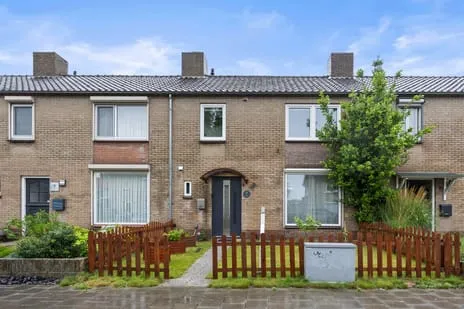Terraced house for sale: van den Kerkhoffstraat 9, Sint-Michielsgestel Sint-Michielsgestel