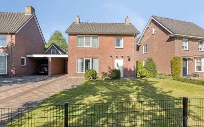 Twee-onder-één-kap te koop: van den Tillaartstraat 3, Van den Tillaartstraat e.o. Bergeijk