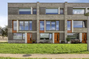 Tussenwoning te koop: Van der Astpad 11, Alkmaar