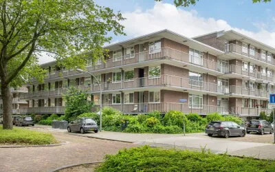Apartment for sale: van der Duyn van Maasdamlaan 98A, Babberspolder Oost Vlaardingen
