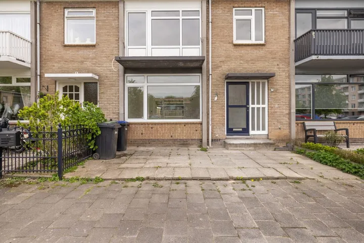 Tussenwoning te koop: Van der Duyn van Maasdamplantsoen 7, Crabbehof-Noord Dordrecht