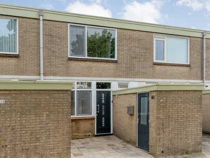 Tussenwoning te koop: Van der Duyn van Maasdamstraat 40, Bergentheim Kern Bergentheim