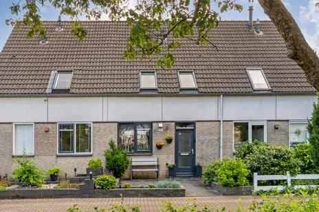 Tussenwoning te koop: Van der Grondenmarke 23, Oldenelerlanden-Oost Zwolle