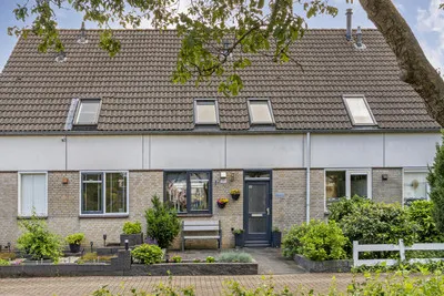 Tussenwoning te koop: Van der Grondenmarke 23, Oldenelerlanden-Oost Zwolle