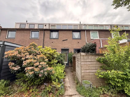 Tussenwoning te koop: Van Der Helstpark 35, Muiderberg Muiderberg