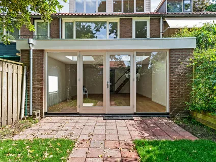 Tussenwoning te koop: van der Helstpark 75, Muiderberg Muiderberg