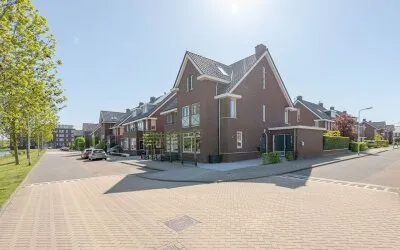 Hoekwoning te koop: Van der Hoekleede 25, Ter Leede Barendrecht