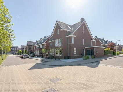 Hoekwoning te koop: Van der Hoekleede 25, Ter Leede Barendrecht
