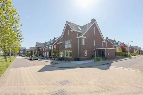 Hoekwoning te koop: Van der Hoekleede 25, Ter Leede Barendrecht