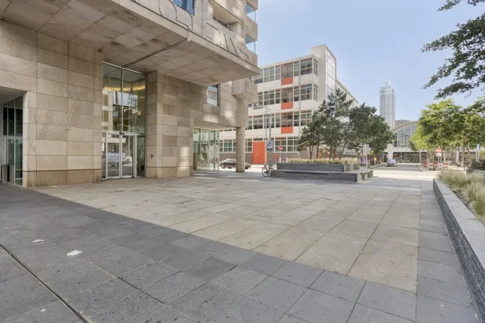 Appartement te koop: Van der Hoevenplein 76, Kop van Zuid Rotterdam