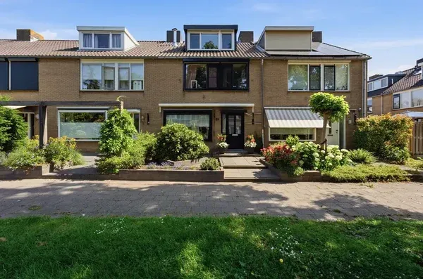 Terraced house for sale: Van der Lekstraat 59, Kruiswiel Hendrik-Ido-Ambacht