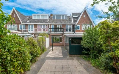 Tussenwoning te koop: Van der Lijnstraat 3, Bergerhof en Blaeustraatkwartier Alkmaar