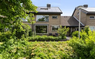 Tussenwoning te koop: van der Palmstraat 4, Staatsliedenbuurt-Noord Zwijndrecht