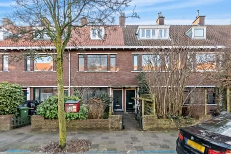 Apartment for sale: van der Palmstraat 85, Bovenveen midden Voorburg