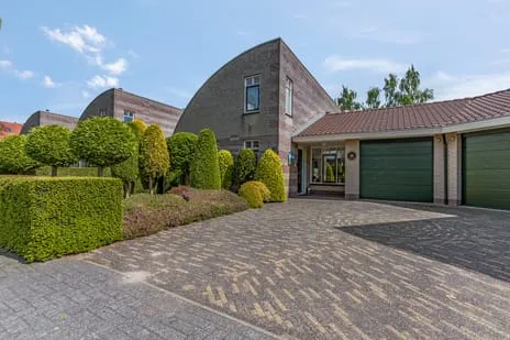 Tussenwoning te koop: Van der Waalshof 23, Corlaer Nijkerk