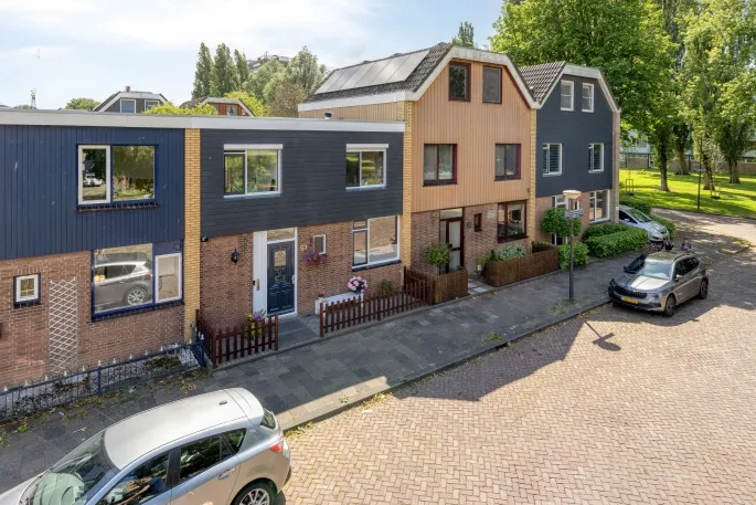 Tussenwoning te koop: van der Werffstraat 53, Wetering Vlaardingen