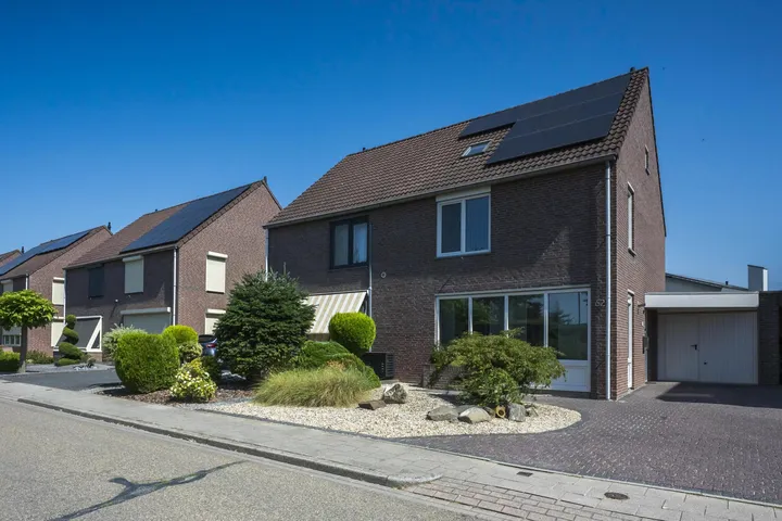 Tussenwoning te koop: van Doesburglaan 62, Parkheide Landgraaf