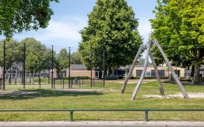 Corner house for sale: van Duijnhovenstraat 1, Stiphout-Dorp Helmond