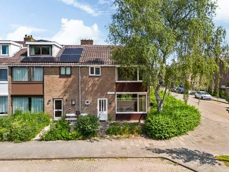 Hoekwoning te koop: Van Eedenlaan 45, Zijdelwaard Uithoorn