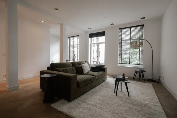 Woning te huur: Van Eeghenstraat, Cornelis Schuytbuurt Amsterdam
