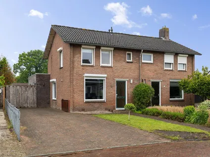 Twee-onder-één-kap te koop: Van Eklaan 5, Nieuw-Schoonebeek Nieuw-Schoonebeek