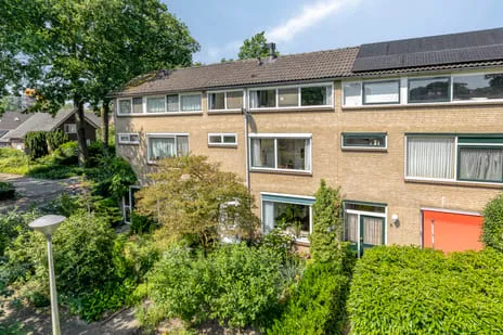 Terraced house for sale: van Essenstraat 6, Voorsteralleekwartier Zutphen